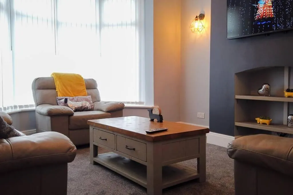 Westcliffe House Villa Blackpool Holiday home